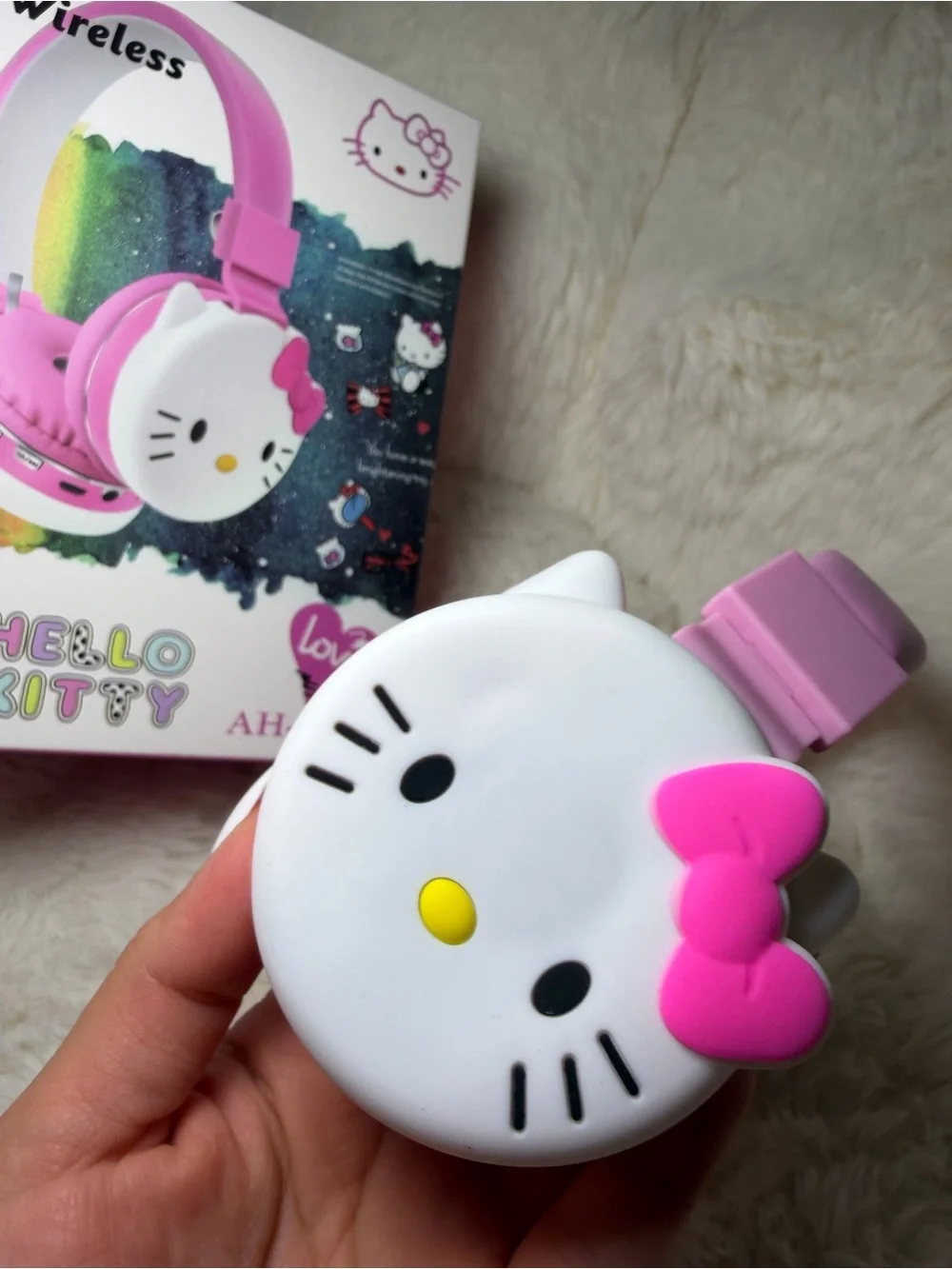 Hello Kitty Pink and White Kids Wireless Headphones